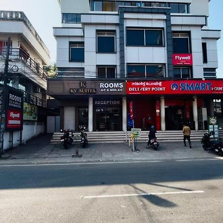 K V Suites Kochi Ngoại thất bức ảnh