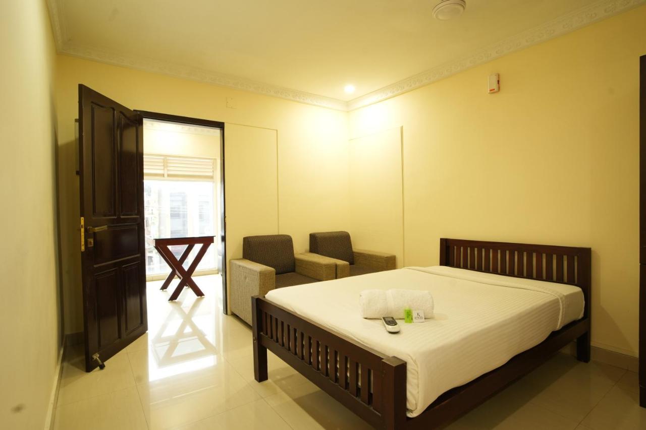 K V Suites Kochi Ngoại thất bức ảnh