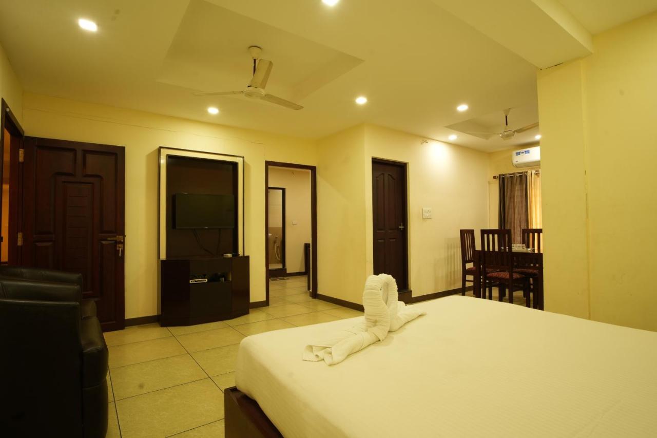 K V Suites Kochi Ngoại thất bức ảnh