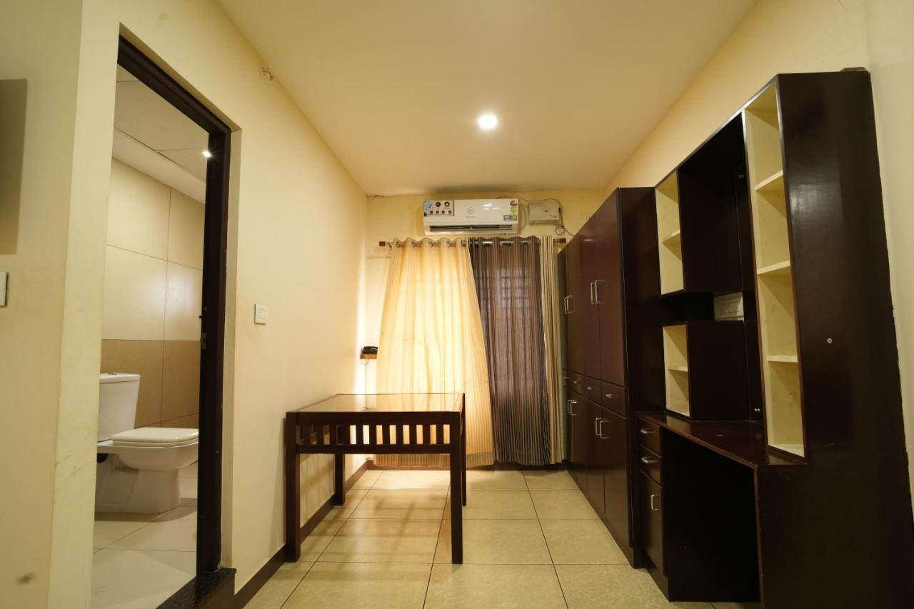 K V Suites Kochi Ngoại thất bức ảnh