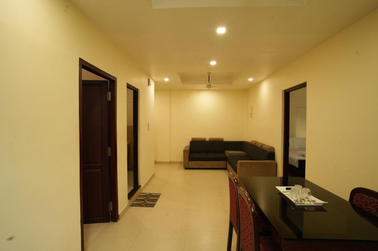 K V Suites Kochi Ngoại thất bức ảnh