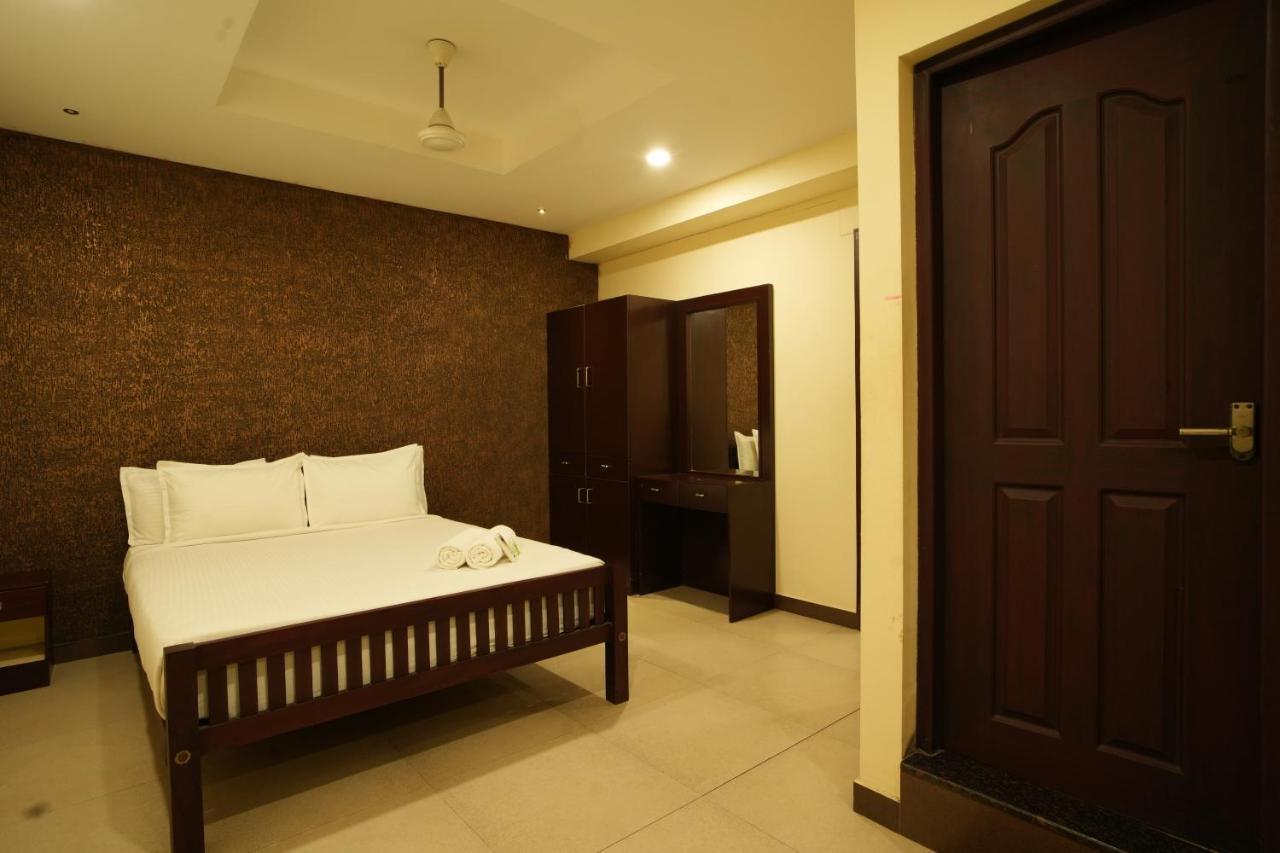 K V Suites Kochi Ngoại thất bức ảnh