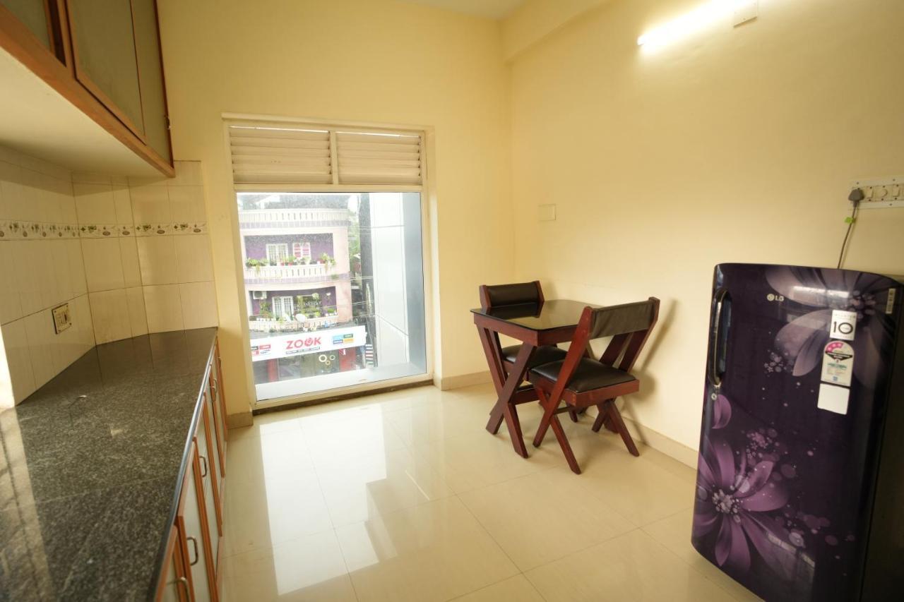 K V Suites Kochi Ngoại thất bức ảnh