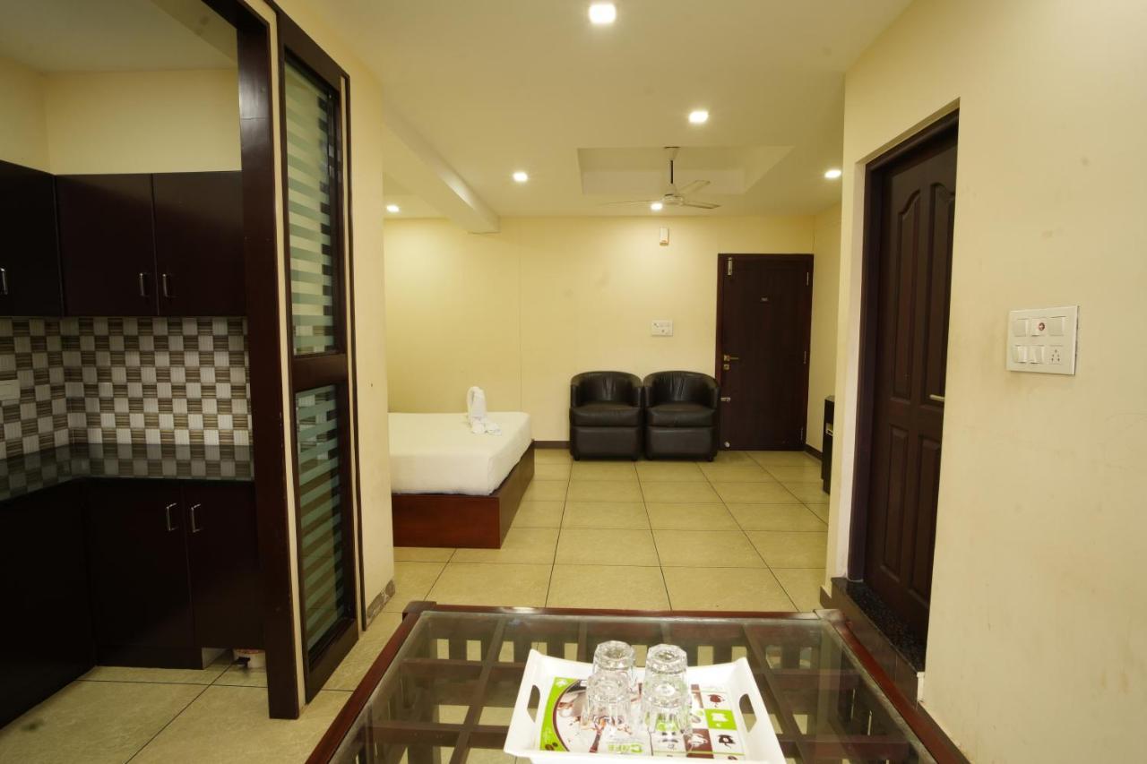 K V Suites Kochi Ngoại thất bức ảnh