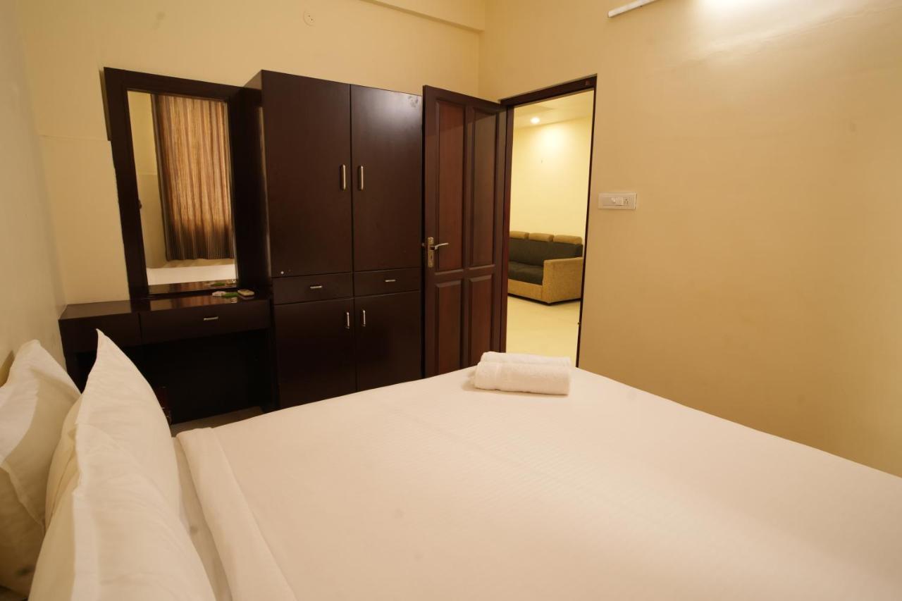 K V Suites Kochi Ngoại thất bức ảnh