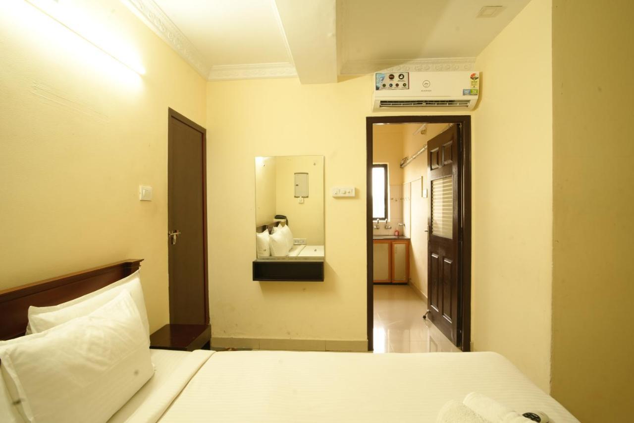 K V Suites Kochi Ngoại thất bức ảnh