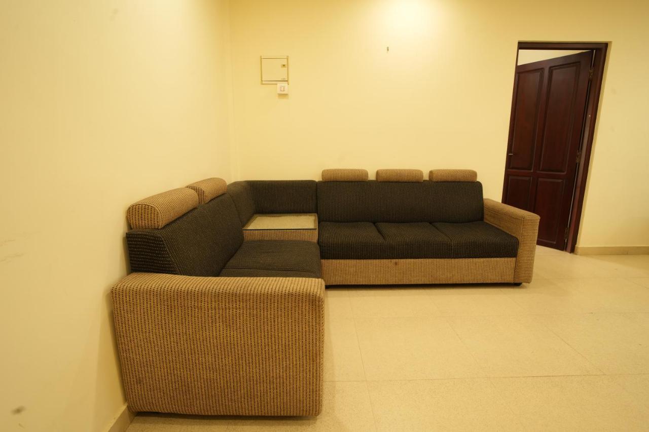 K V Suites Kochi Ngoại thất bức ảnh