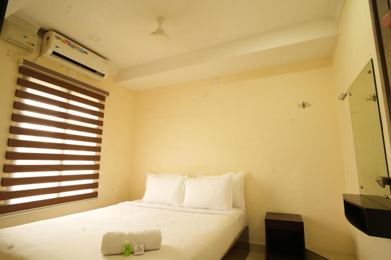 K V Suites Kochi Ngoại thất bức ảnh
