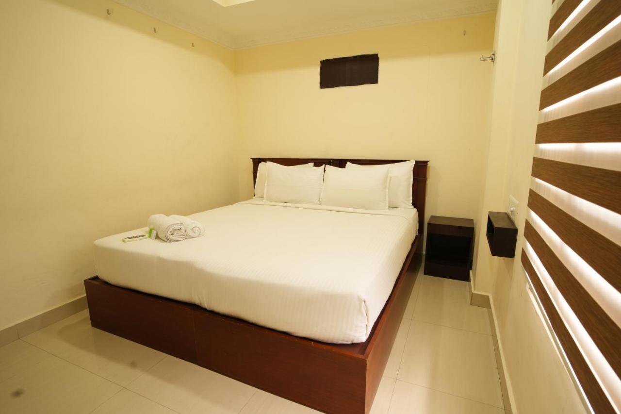 K V Suites Kochi Ngoại thất bức ảnh