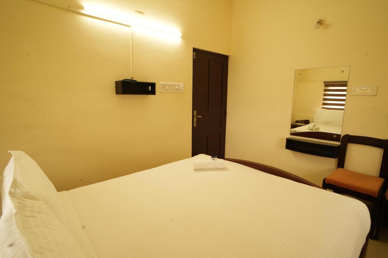 K V Suites Kochi Ngoại thất bức ảnh