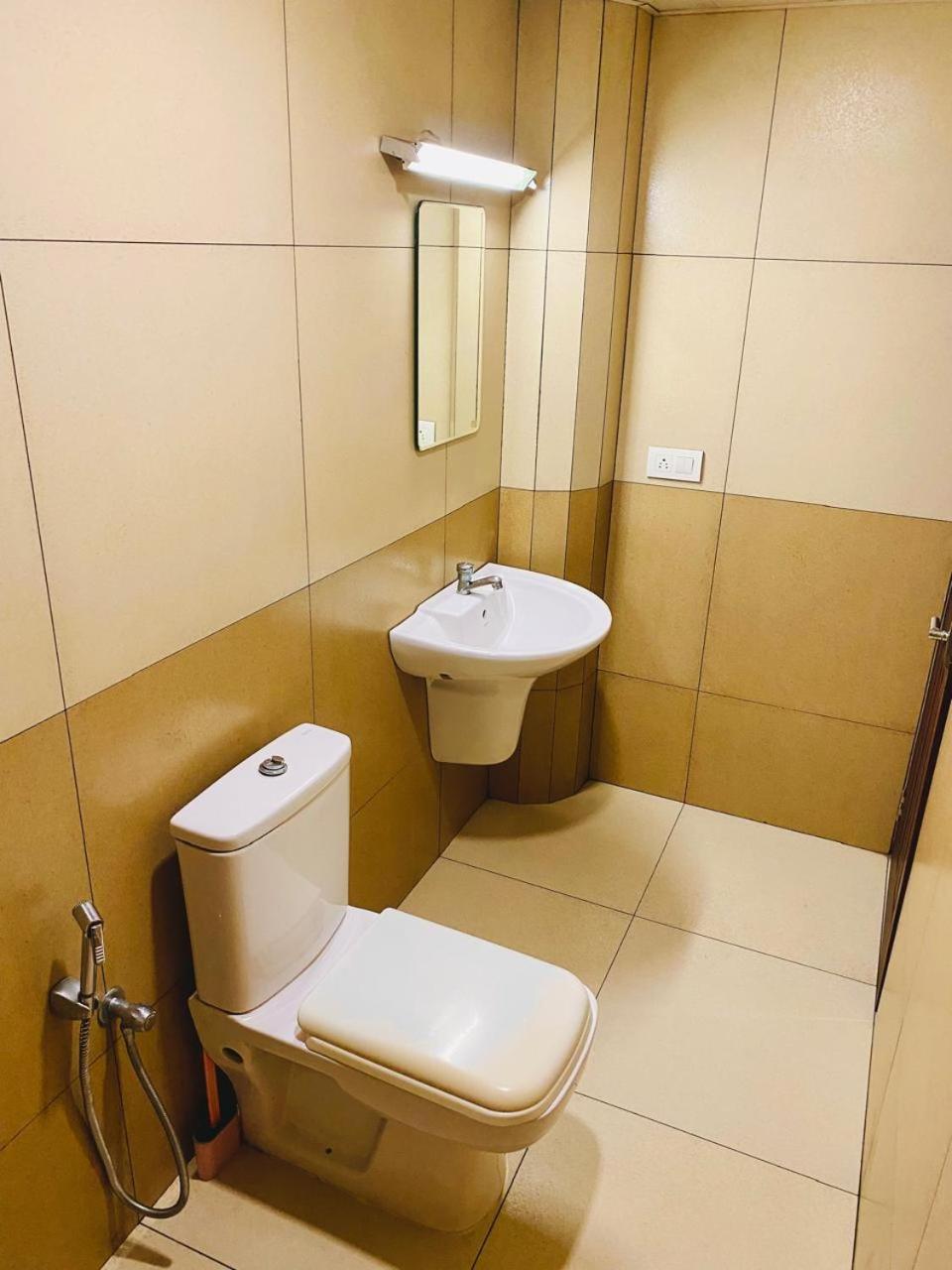 K V Suites Kochi Ngoại thất bức ảnh